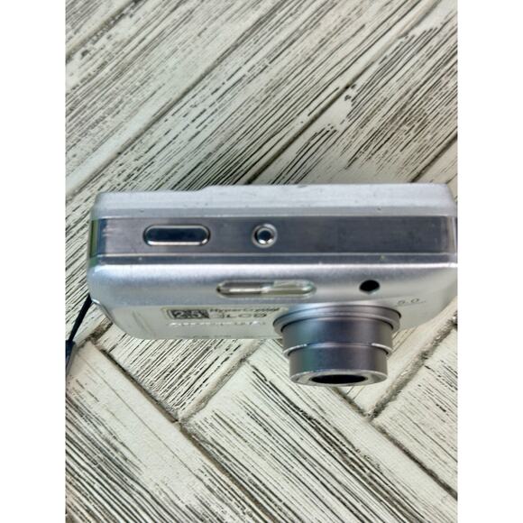 Vtg Olympus Stylus 500 All Weather 5MP Digital Camera w/Battery & Charger Tested - Picture 3 of 9